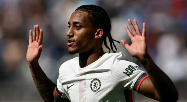 Joao Pedro đang trong tầm ngắm của Barca. Joao Pedro đang trong tầm ngắm của Barca.