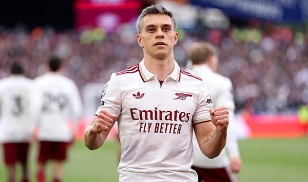 Leandro Trossard chia sẻ về tình huống VAR