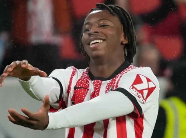 Freiburg đối đầu Aston Villa tại chung kết Europa League