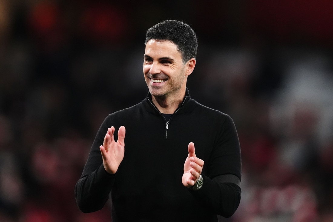 Mikel Arteta là huấn luyện viên trẻ thứ 2 trong lịch sử sau Jose Mourinho khi vô địch Ngoại hạng Anh. Huấn luyện viên Mikel Arteta