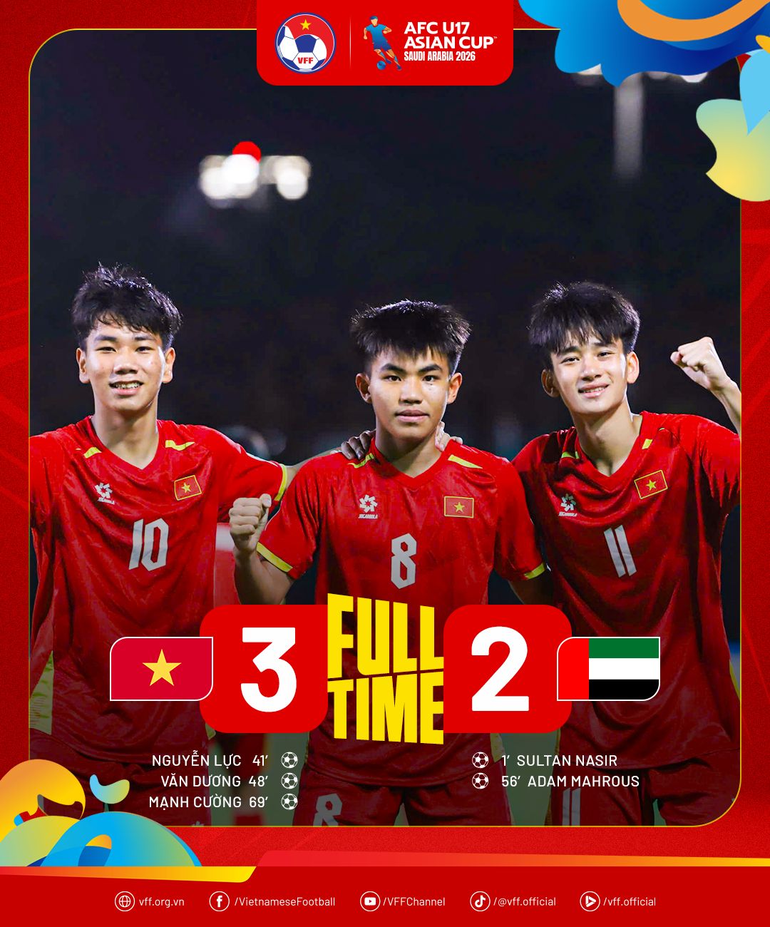 Văn Dương ghi bàn trong trận đấu với UAE
