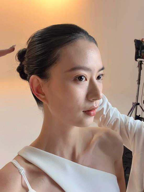 Nữ chính đời thật của Black Myth Zhong Kui với khí chất thượng hạng