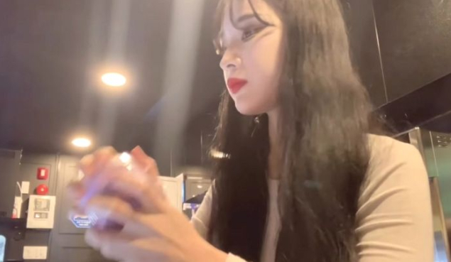 Vóc dáng cân đối của hot girl PC bang