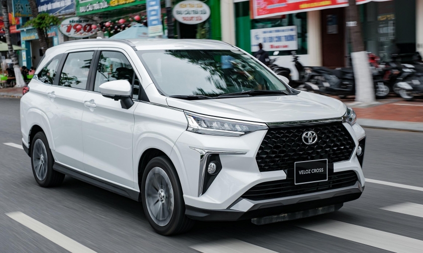 Toyota Veloz Cross bán chạy nhất tháng 4