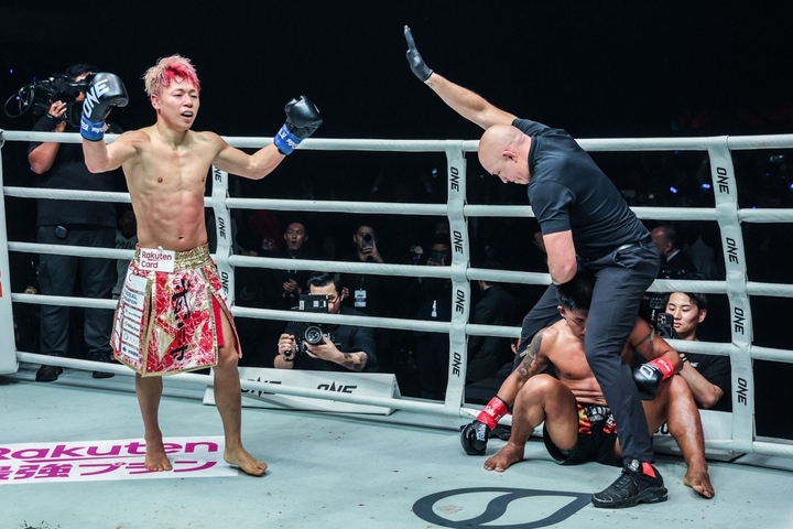 Takeru Segawa và Rodtang sau trận đấu tại Tokyo