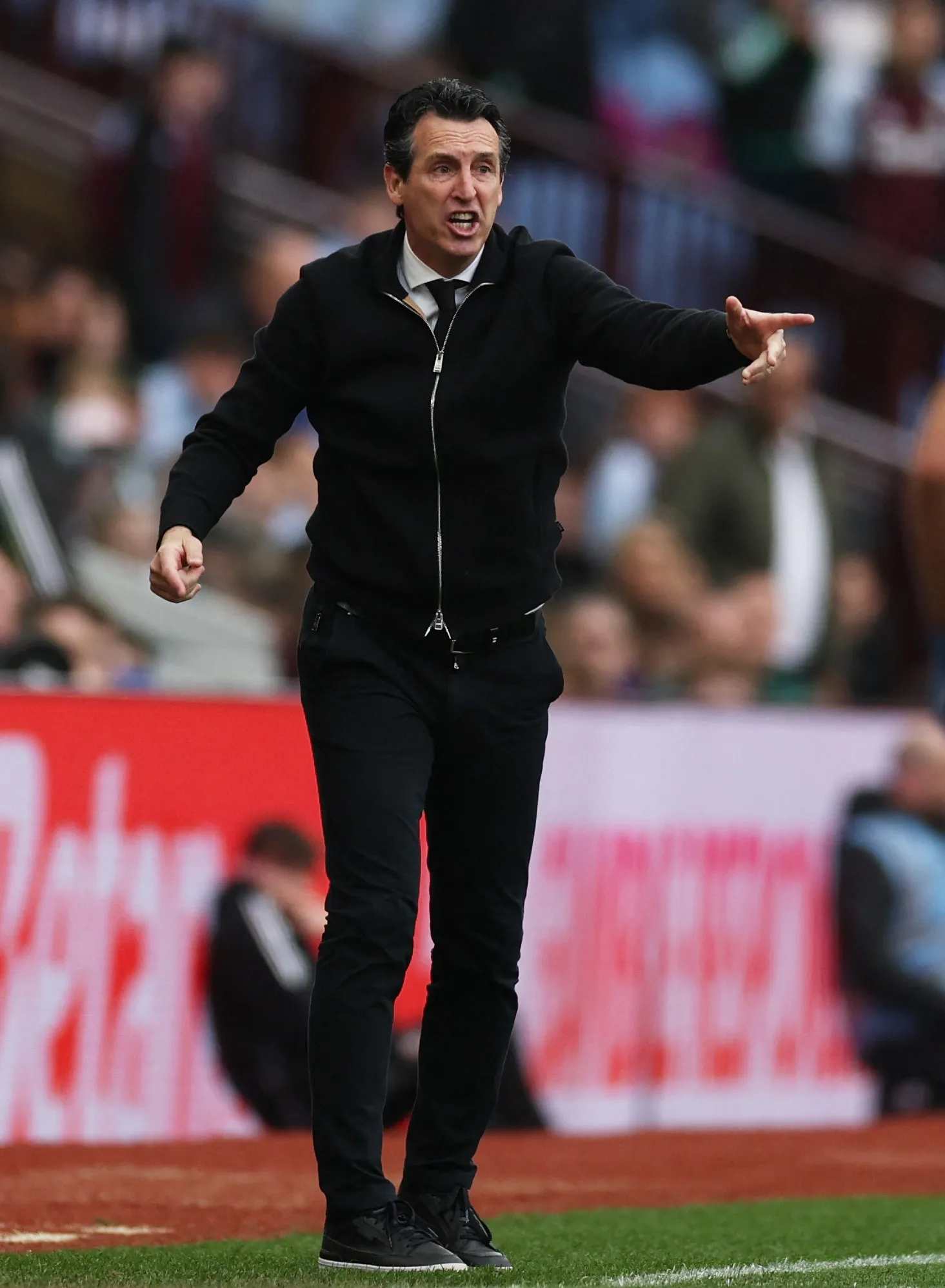 Lý do đặc biệt khiến cả Ngoại hạng Anh “cổ vũ” Aston Villa - Ảnh 2.