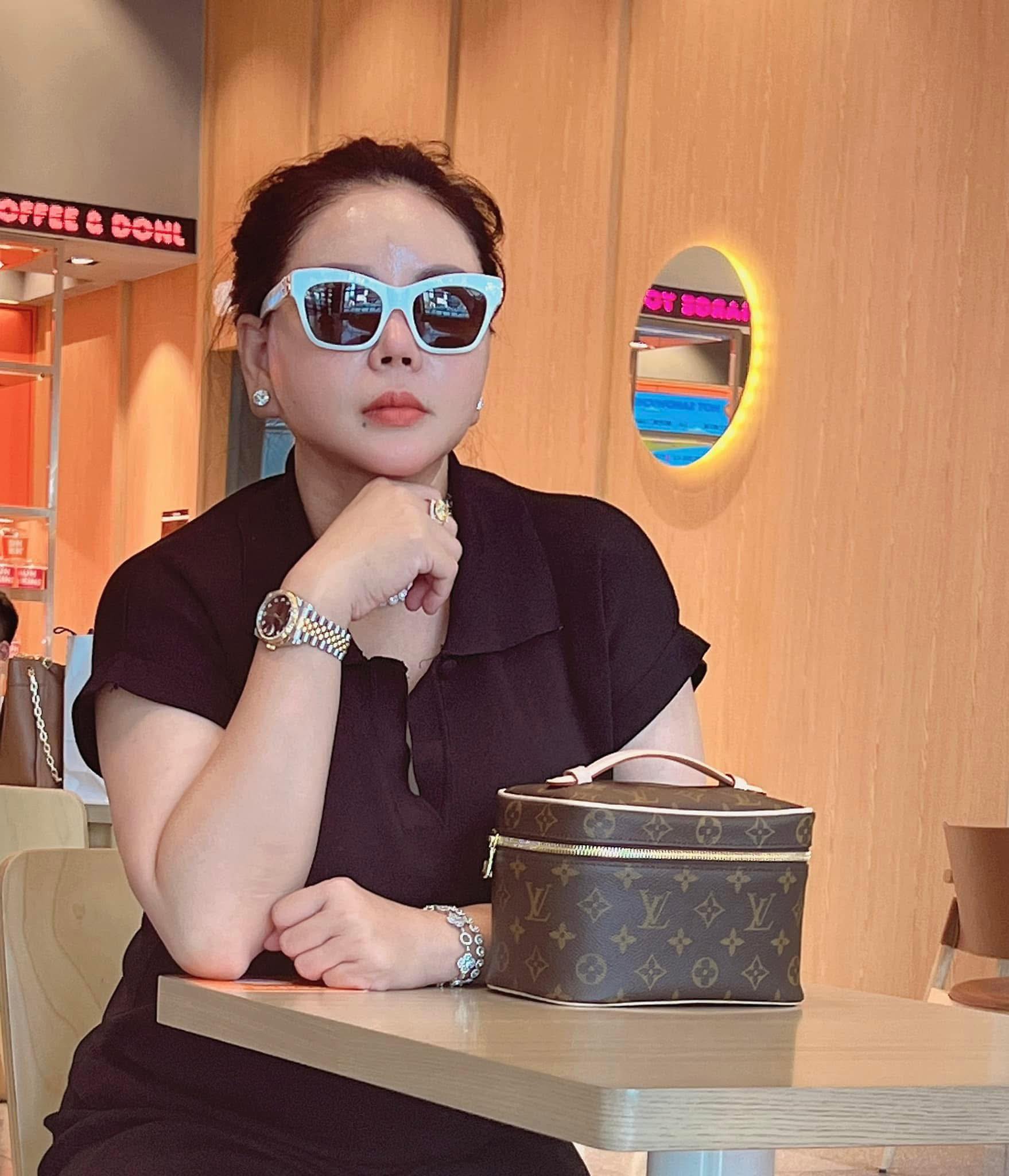 Nữ nghệ sĩ U60 được gọi là bà hoàng phim trăm tỷ Nghệ sĩ Lê Giang tại sự kiện điện ảnh