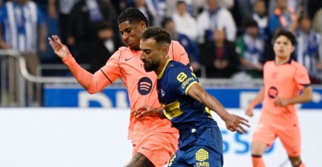 Tân vương Barca gặp khó trước Alaves. Tân vương Barca gặp khó trước Alaves.