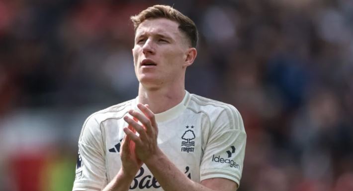 Elliot Anderson là mục tiêu trong mơ của MU. Tiền vệ Elliot Anderson trong màu áo Nottingham Forest