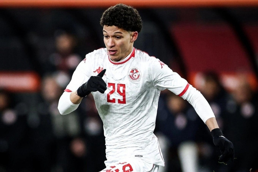 Cầu thủ bỏ lỡ cơ hội tham dự World Cup 2026 vì lí do khó tin Cầu thủ bị cha bắt ở nhà vì còn quá trẻ