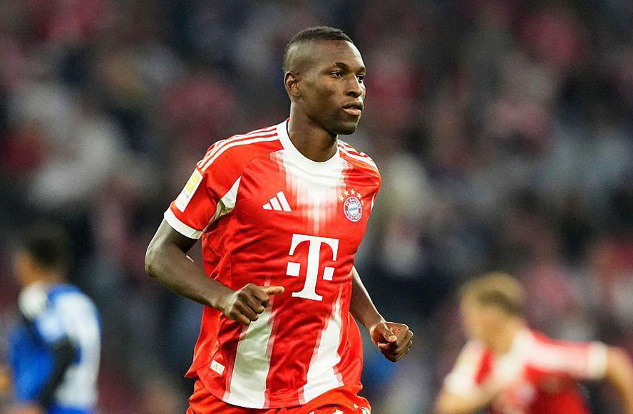Nicolas Jackson thi đấu tại Bayern Munich