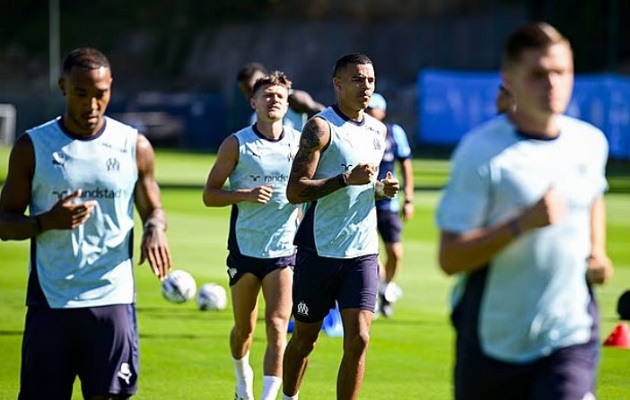 Marseille liên tục gặp những sự cố ở hậu trường. Marseille liên tục gặp những sự cố ở hậu trường.