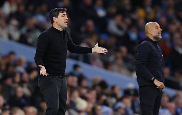 Cả Pep Guardiola và Andoni Iraola đều có những mục tiêu riêng ở trận đấu này. Pep Guardiola và Andoni Iraola chuẩn bị cho trận đấu