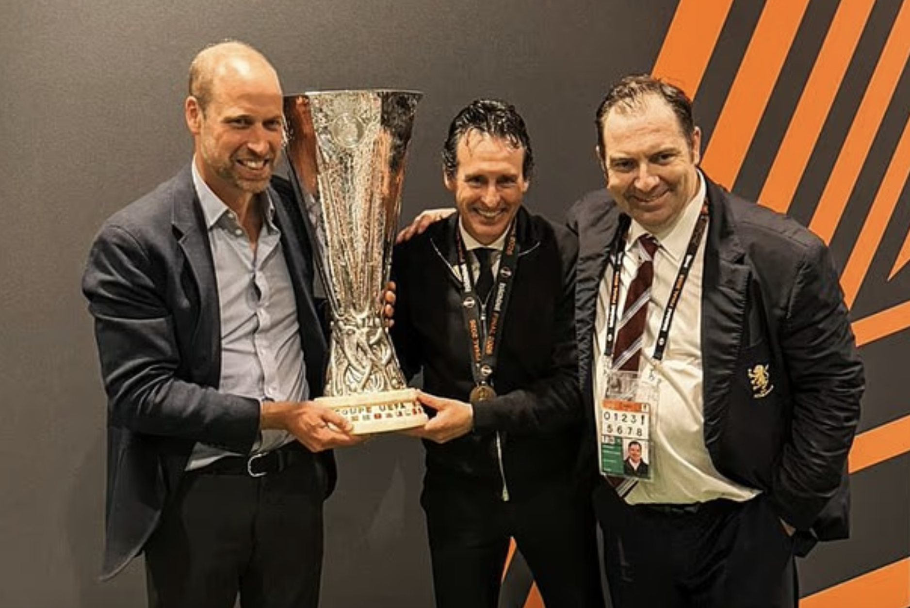 Lý do khiến Thái tử nước Anh bật khóc sau trận chung kết Europa League - Ảnh 5. Lý do khiến Thái tử nước Anh bật khóc sau trận chung kết Europa League - Ảnh 5.
