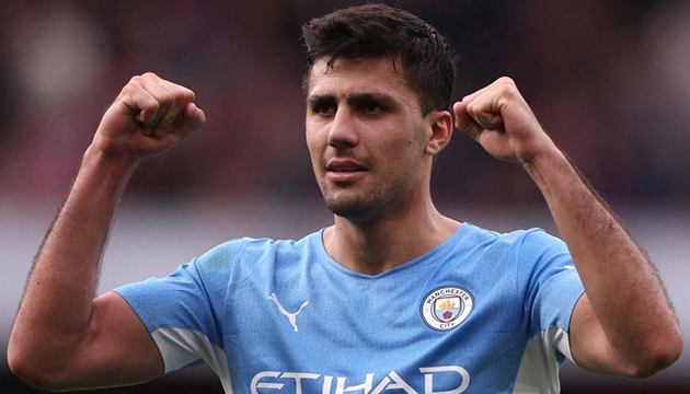 Real Madrid nỗ lực thuyết phục Rodri gia nhập Santiago Bernabeu. Rodri được Real Madrid chèo kéo