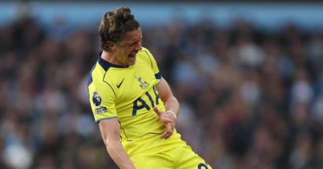 Conor Gallagher ghi bàn mở tỷ số