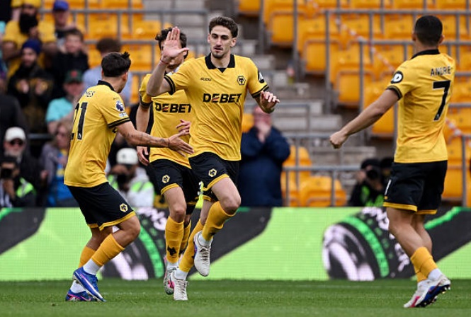 Wolves và Sunderland chia điểm tại sân Molineux